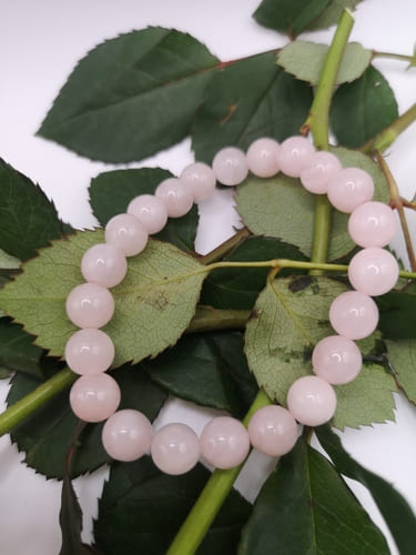 Bracelet en perles de quartz rose de 8 mm, symbole d'amour de soi et d'élégance féminine, parfait pour un cadeau d'anniversaire, de Noël, de la Saint-Valentin ou pour exprimer votre affection.