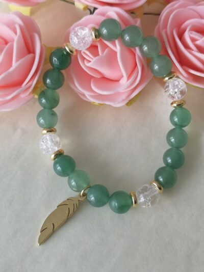 Bracelet en aventurine verte et cristal de roche, harmonisant le cœur et l'esprit dans un bijou élégant et apaisant.